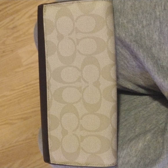 Coach wallet - Picture 2 of 4